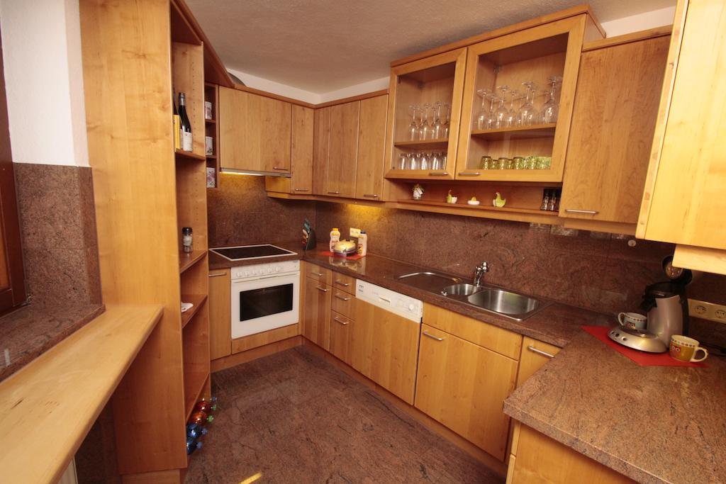 Luxus Appartement Schwarzwald Bei Freiburg 4 Schlafzimmer Sauna Solden Room photo